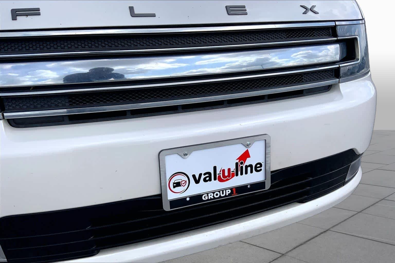 Used 2014 White Platinum Metallic Tri-Coat Ford SEL image 29
