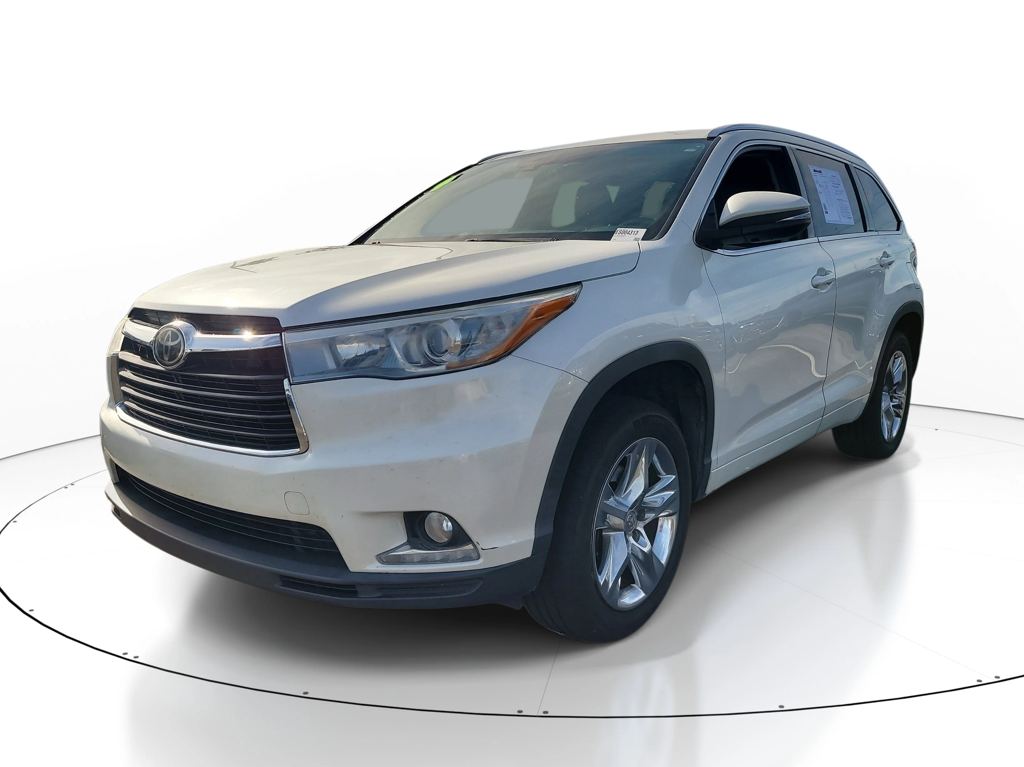 Used 2014 Blizzard Pearl Toyota Limited image 3