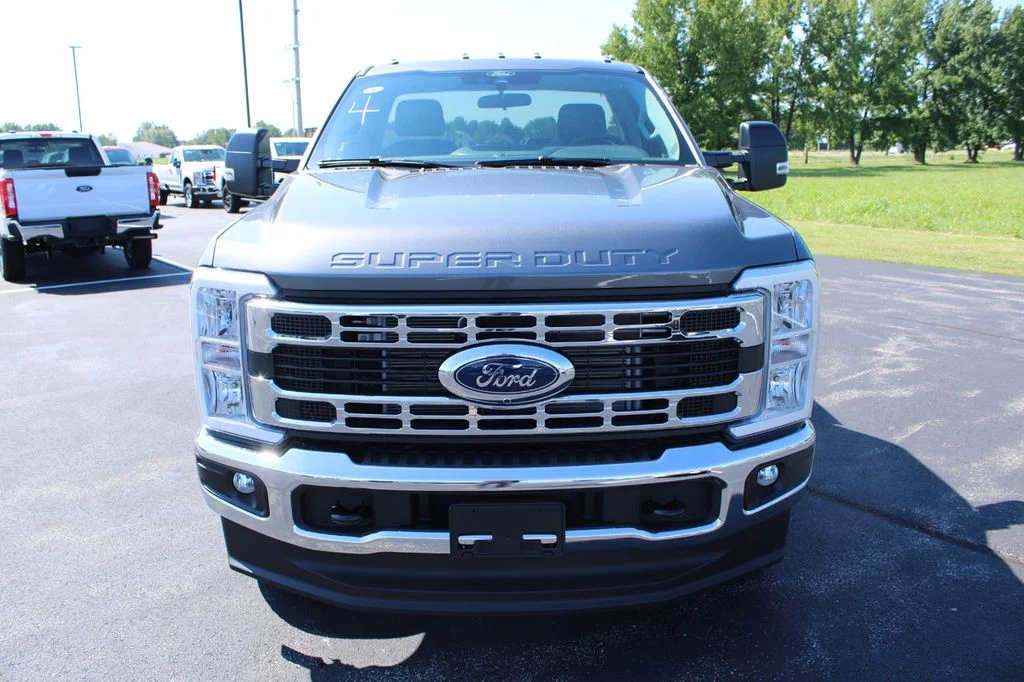 New 2026 Carbonized Gray Metallic Ford F-350® XLT image 2