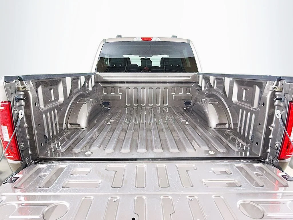 Used 2023 Stone Gray Metallic Ford XLT image 15