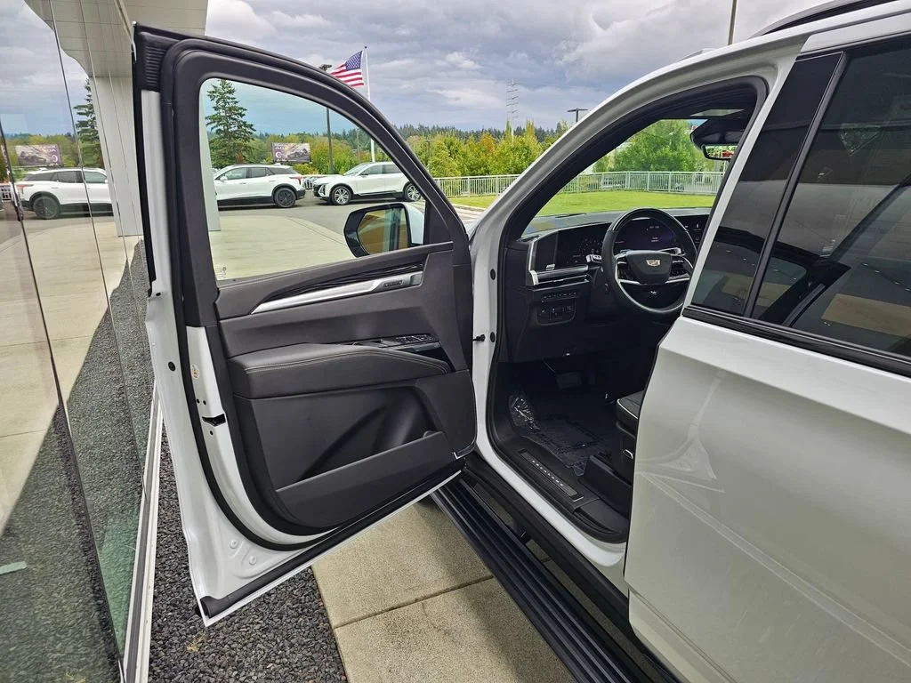 New 2026 Vibrant White Tricoat Cadillac Sport image 21
