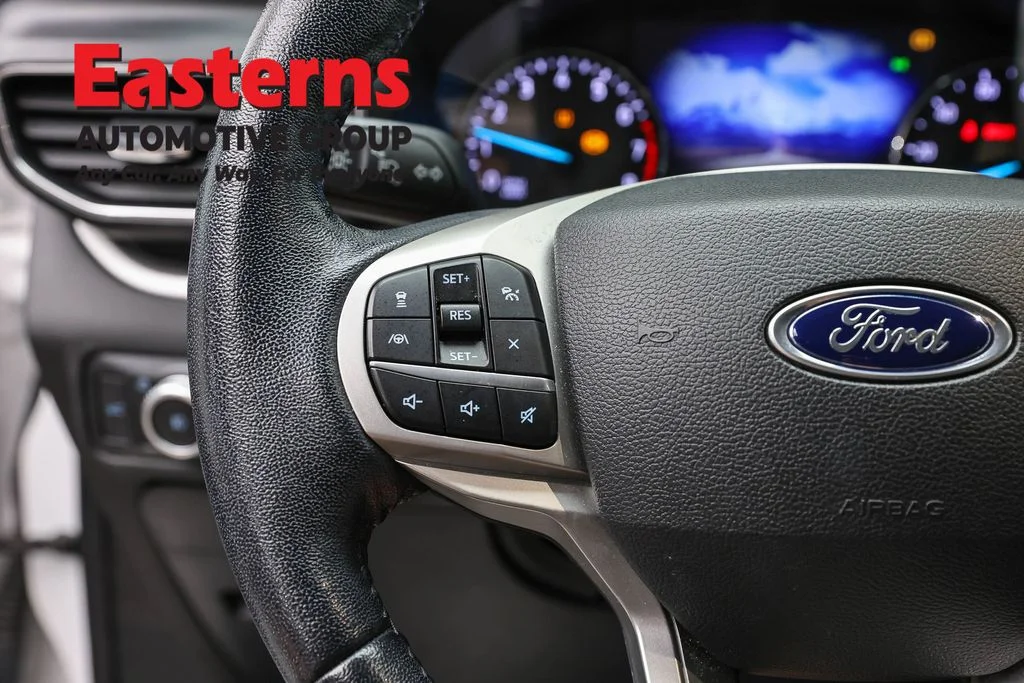 Used 2022 White Ford XLT image 15