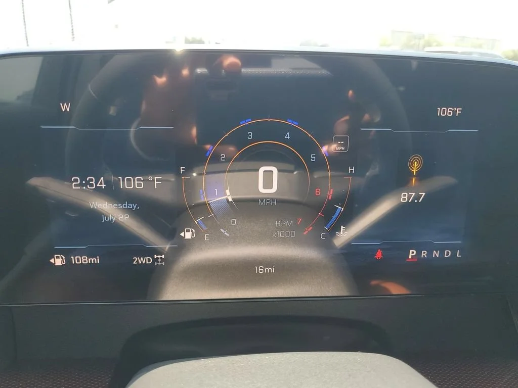 New 2026 Polar White Tricoat Chevrolet Z71 image 18