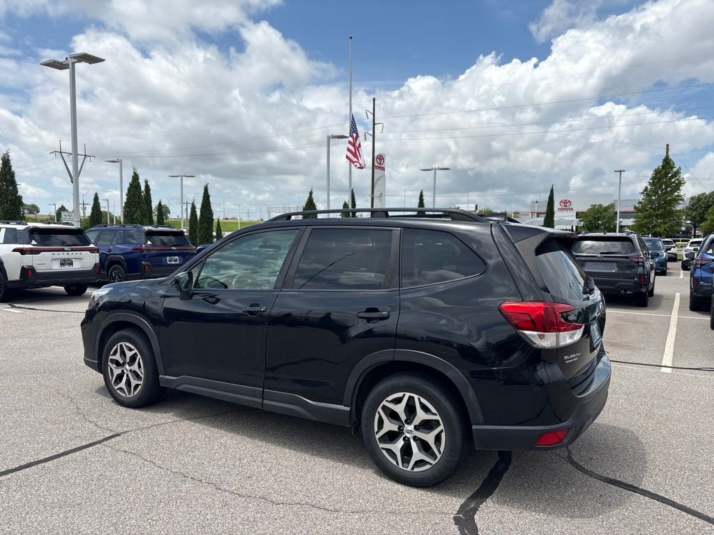 Used 2020 Black Subaru Premium image 6