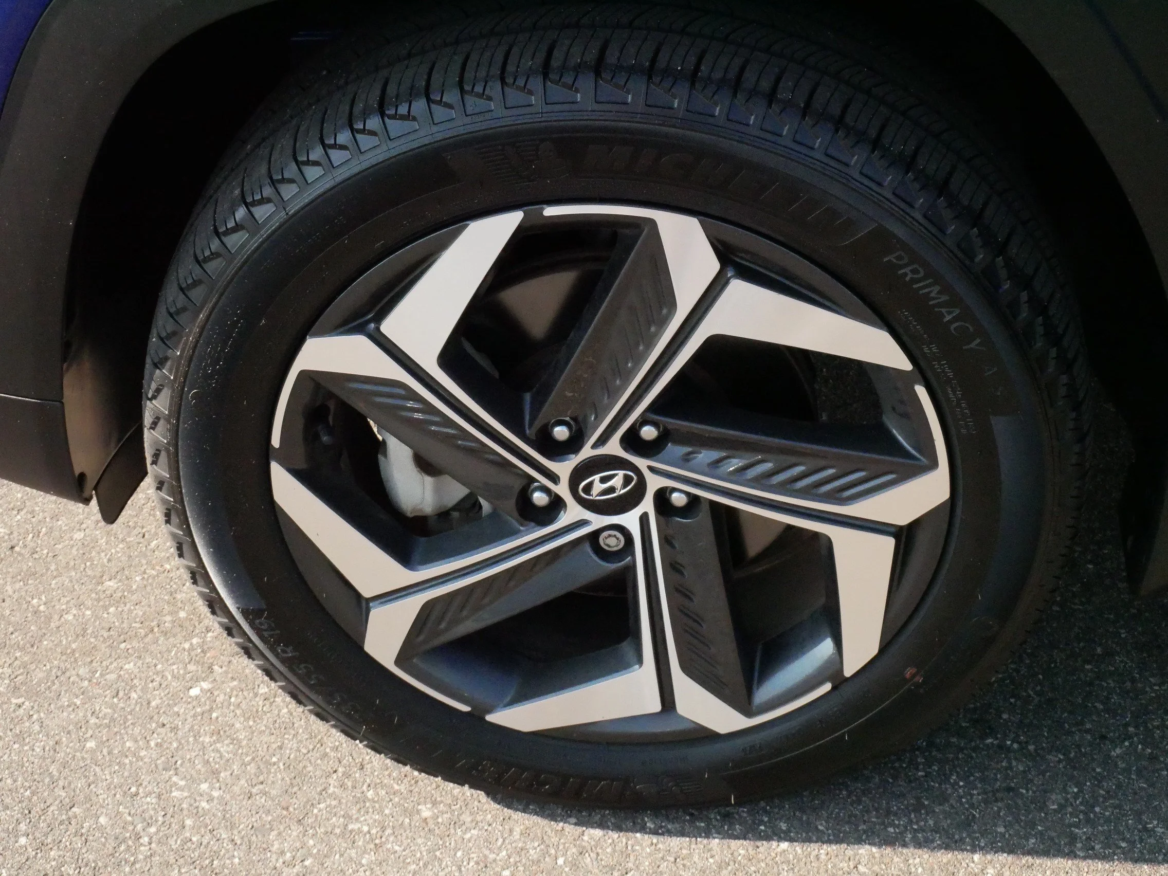 Used 2023 Intense Blue Hyundai SEL image 15