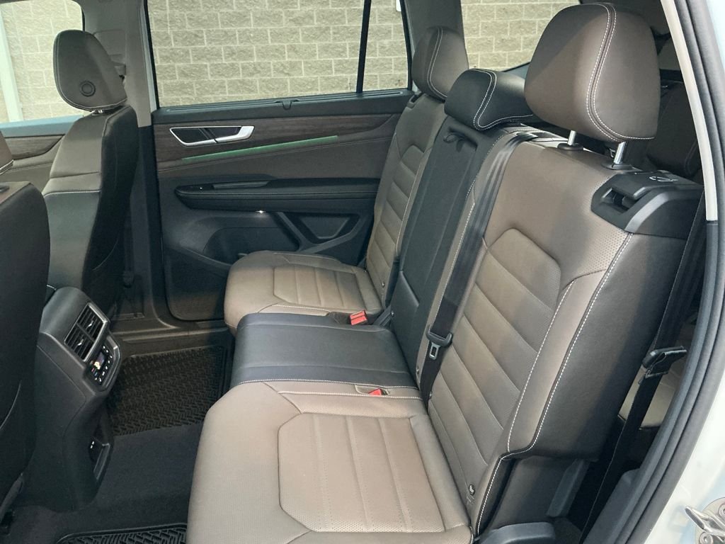 2026 Volkswagen Atlas SEL - Photo 16