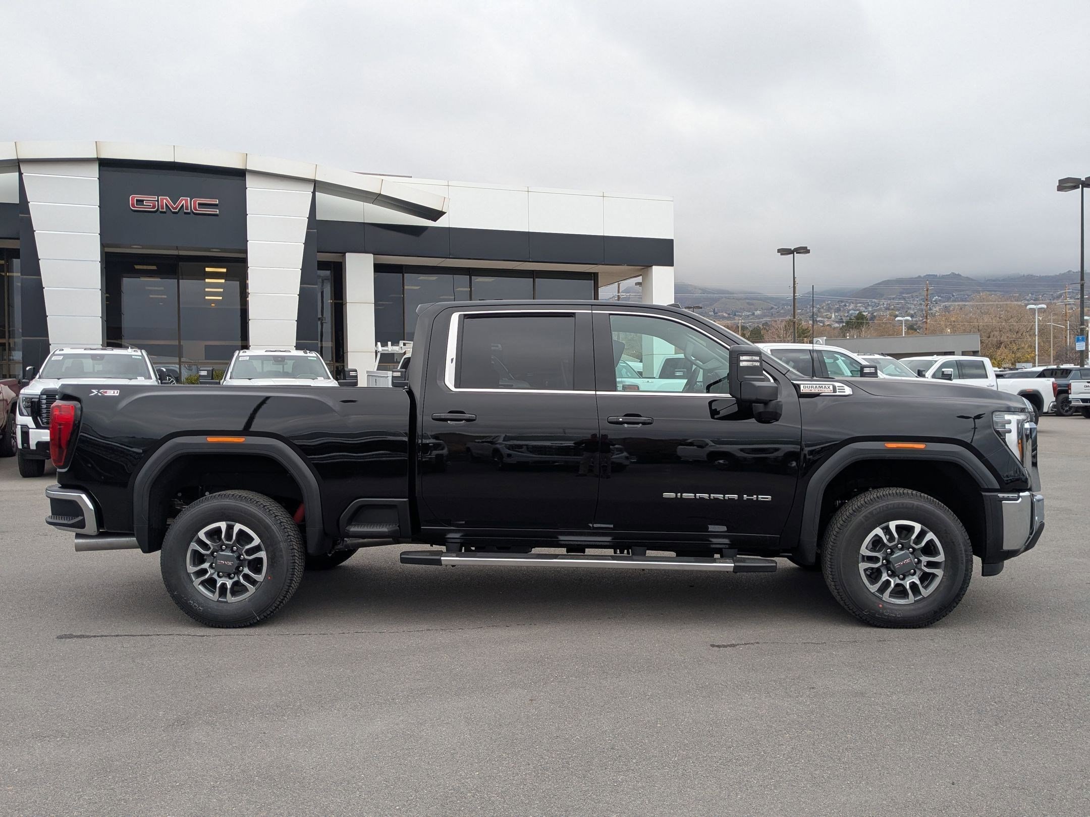 2026 GMC Sierra 3500HD SLE - Photo 6