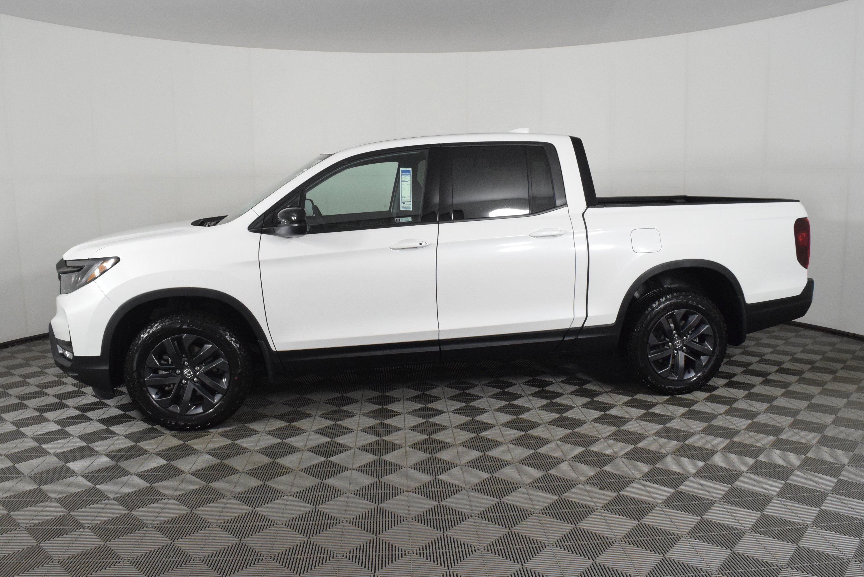 2026 Honda Ridgeline Sport - Photo 9