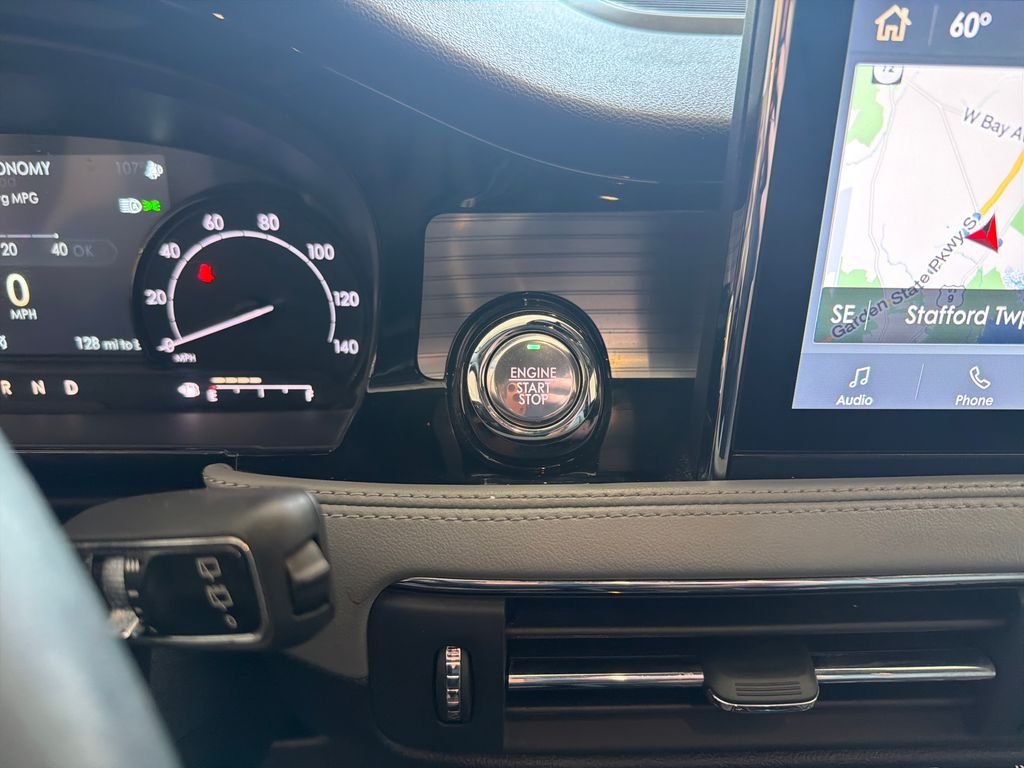 Used 2020 Gray Lincoln Standard image 26