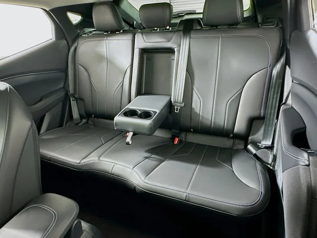 New 2026 Gray Ford Select image 11