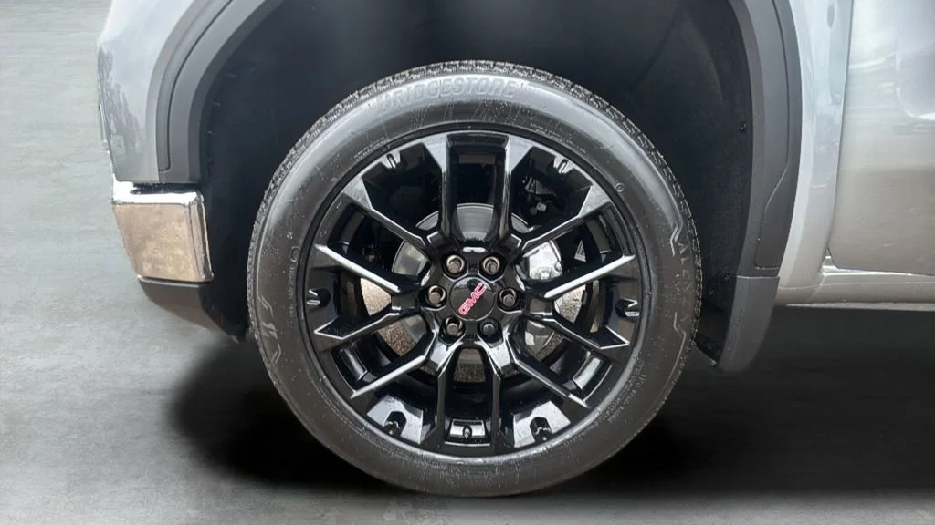2026 GMC Sierra 1500 SLT - Photo 17