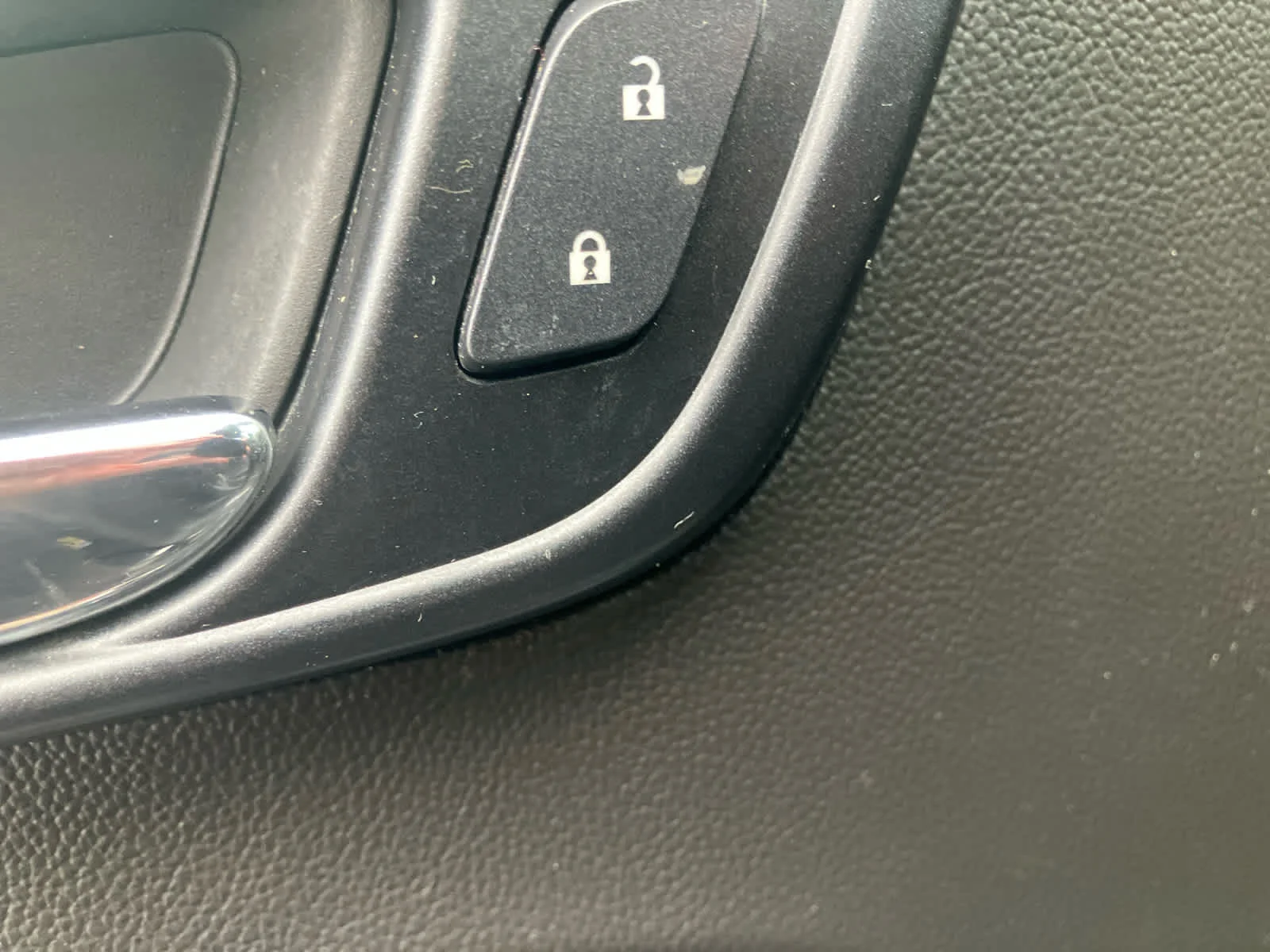 Used 2015 Black Chevrolet LTZ image 12