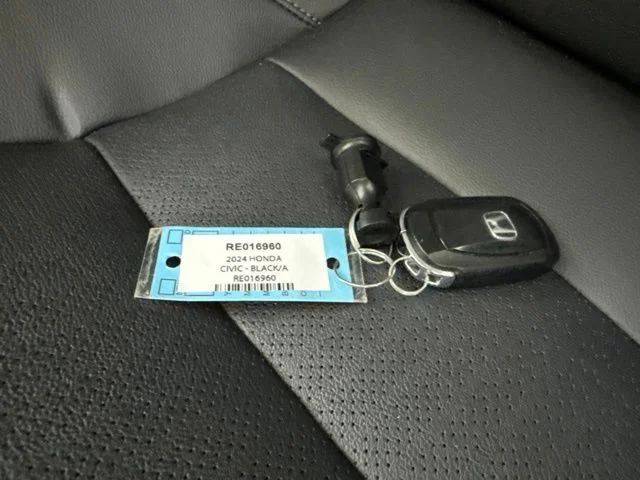 Used 2024 Blue Honda EX-L image 34
