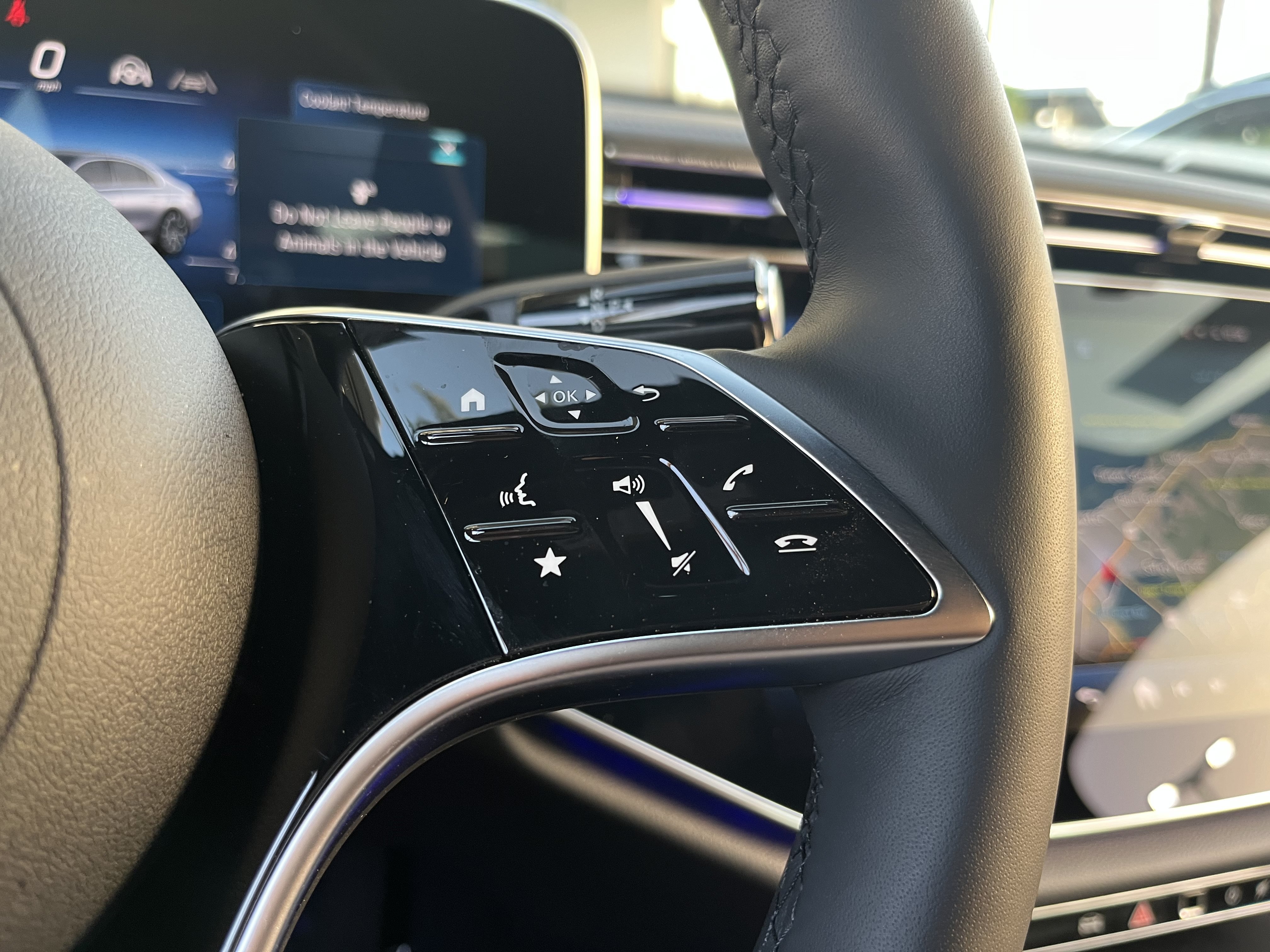 New 2026 Graphite Grey Metallic Mercedes-Benz E 350 image 25