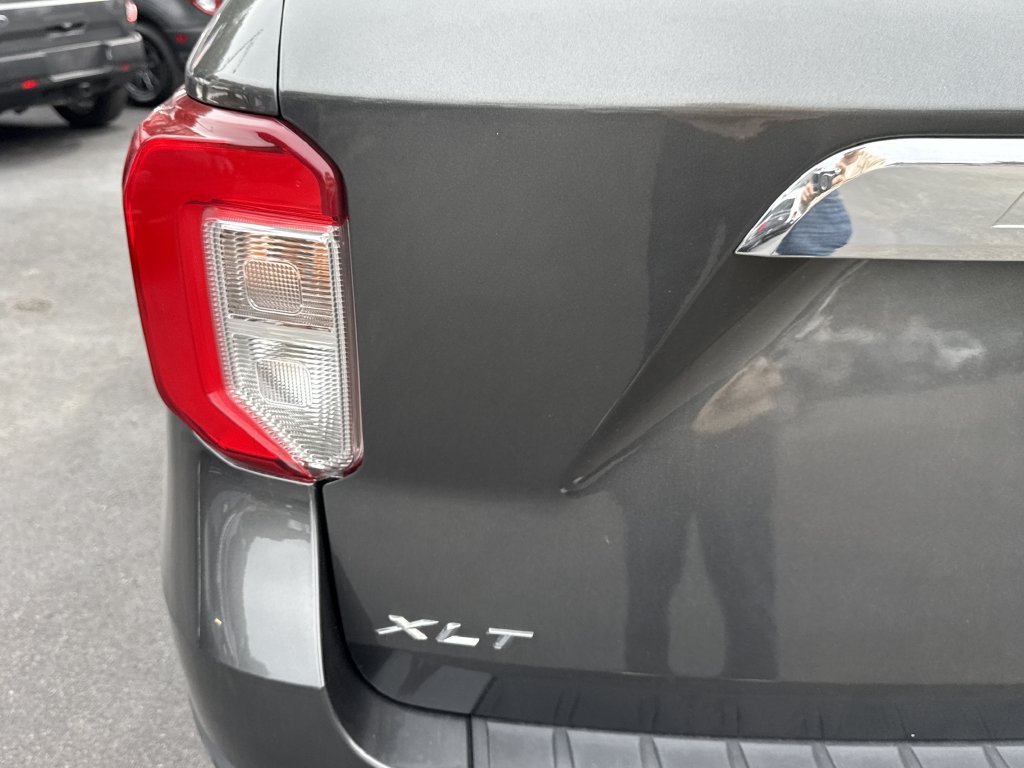 Used 2020 Gray Ford XLT image 35