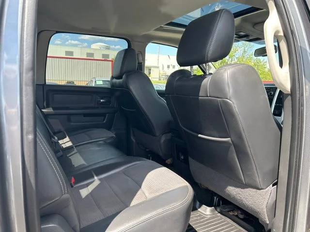 Used 2009 Gray Dodge Sport image 14