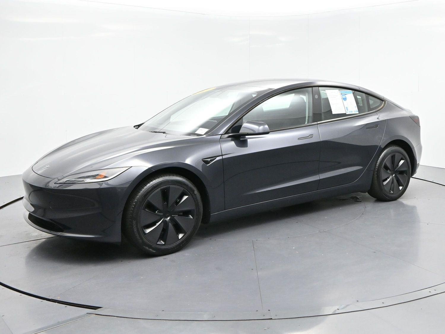Used 2025 Stealth Grey Tesla Long Range image 3