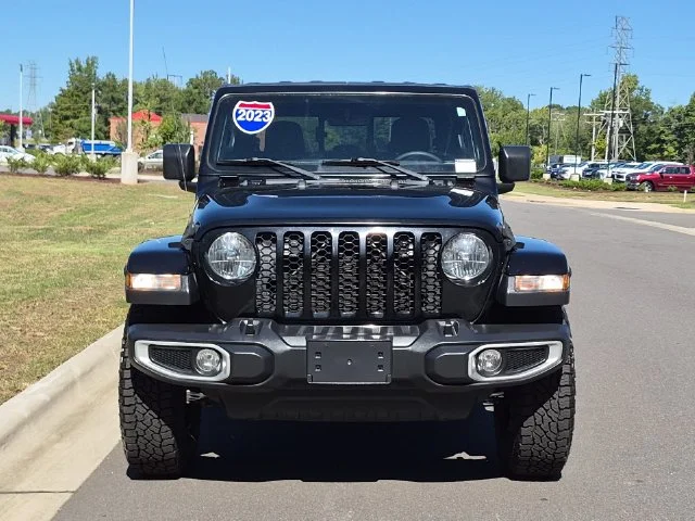 Used 2023 Black Jeep Sport S image 16
