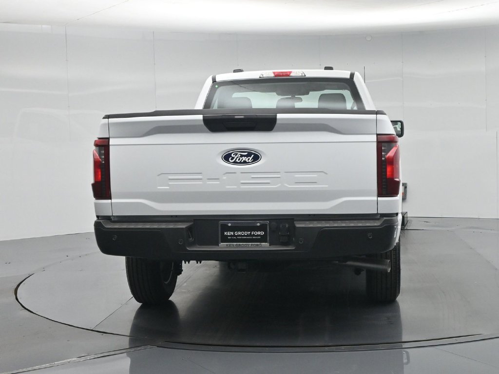 New 2026 Oxford White Ford XL image 18