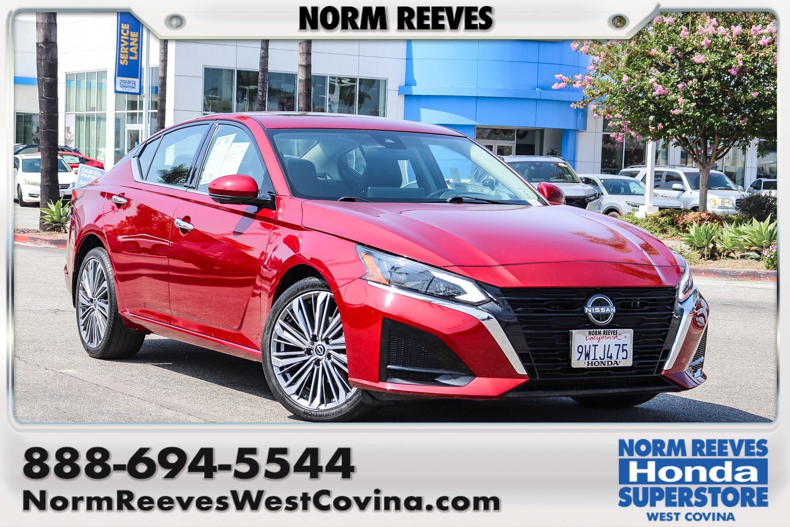 Used 2023 Scarlet Ember Tintcoat Nissan 2.5 SL image 1