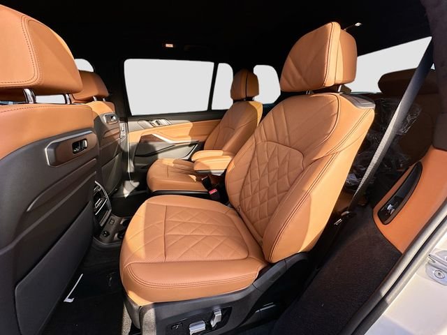 New 2027 White BMW xDrive40i image 19