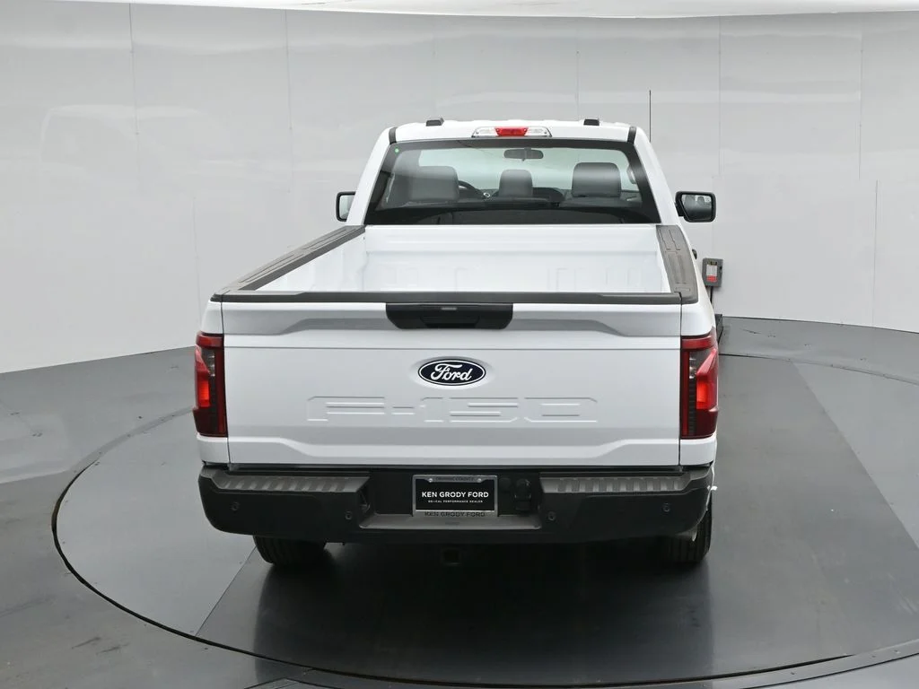 New 2026 Oxford White Ford XL image 31