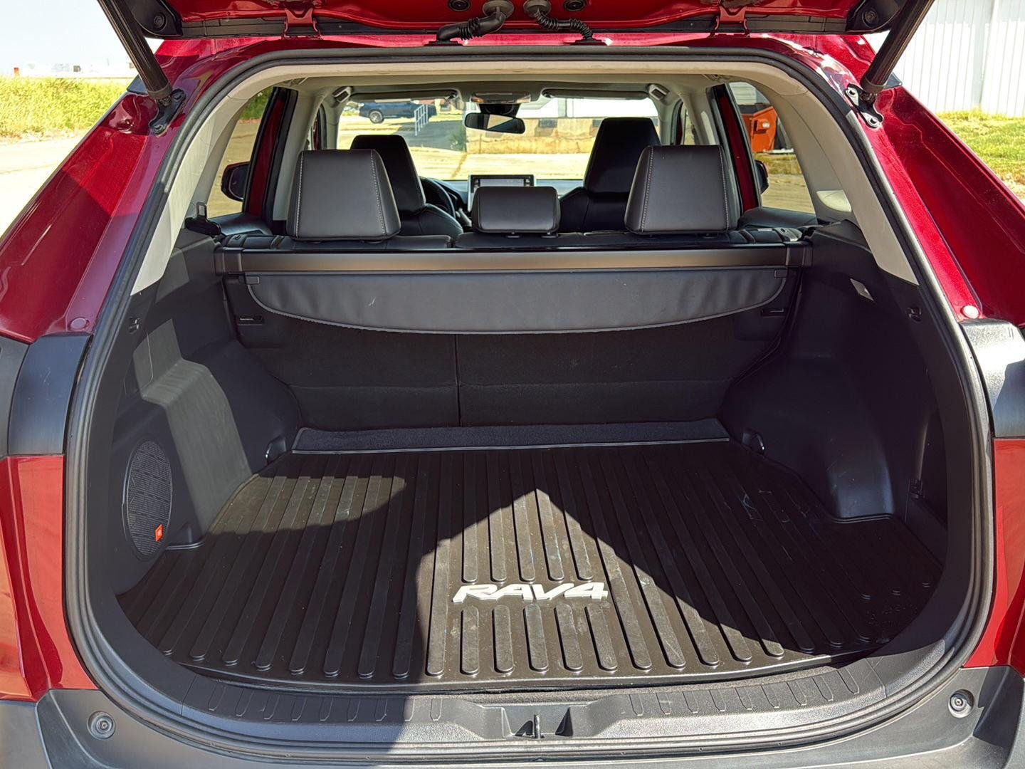 Used 2020 Ruby Flare Pearl Toyota XLE Premium image 30