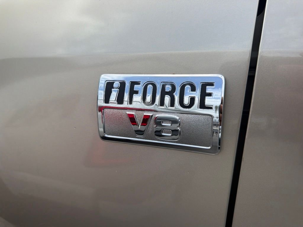 Used 2007  Toyota SR5 image 17