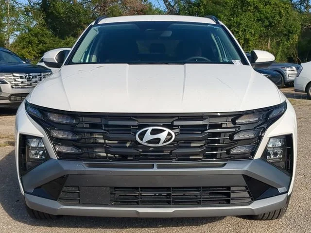 Certified Used 2025 White Hyundai SEL image 9