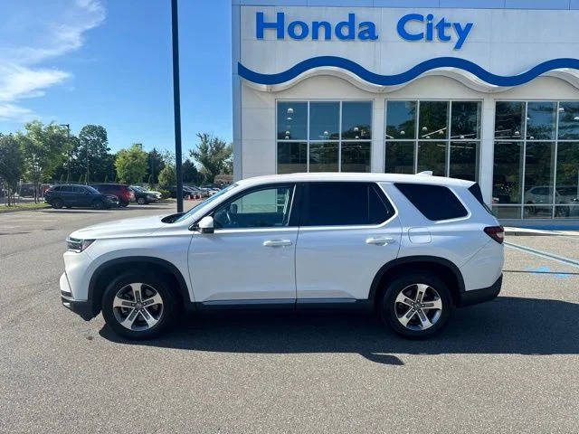 Certified Used 2023 Platinum White Pearl Honda EX-L image 5
