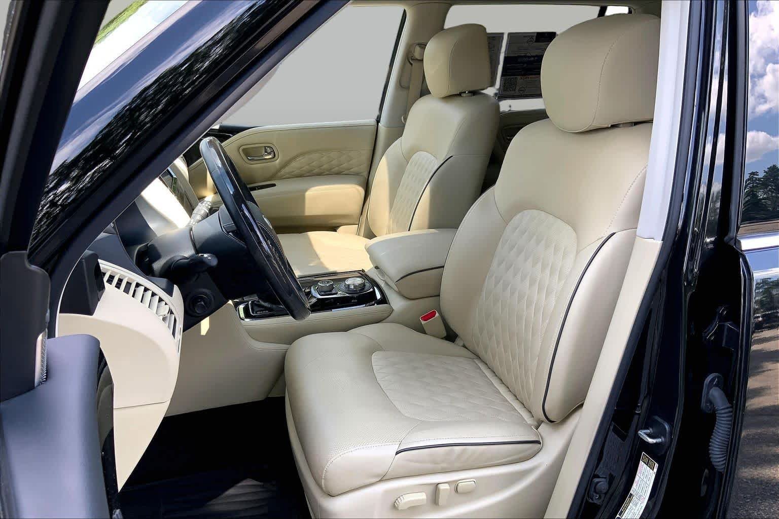 Used 2020 Mineral Black INFINITI LUXE image 9