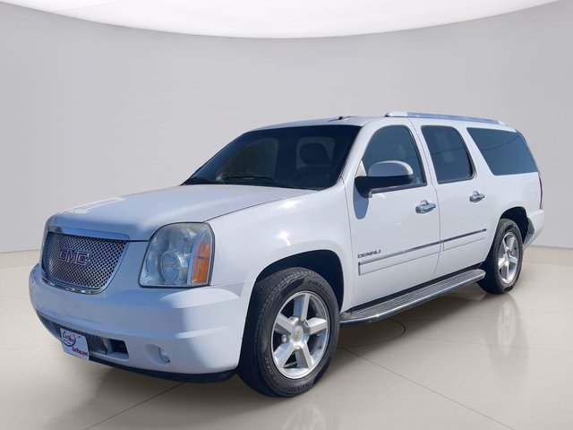 2011 Gmc Yukon XL DENALI With Navigation in Topeka