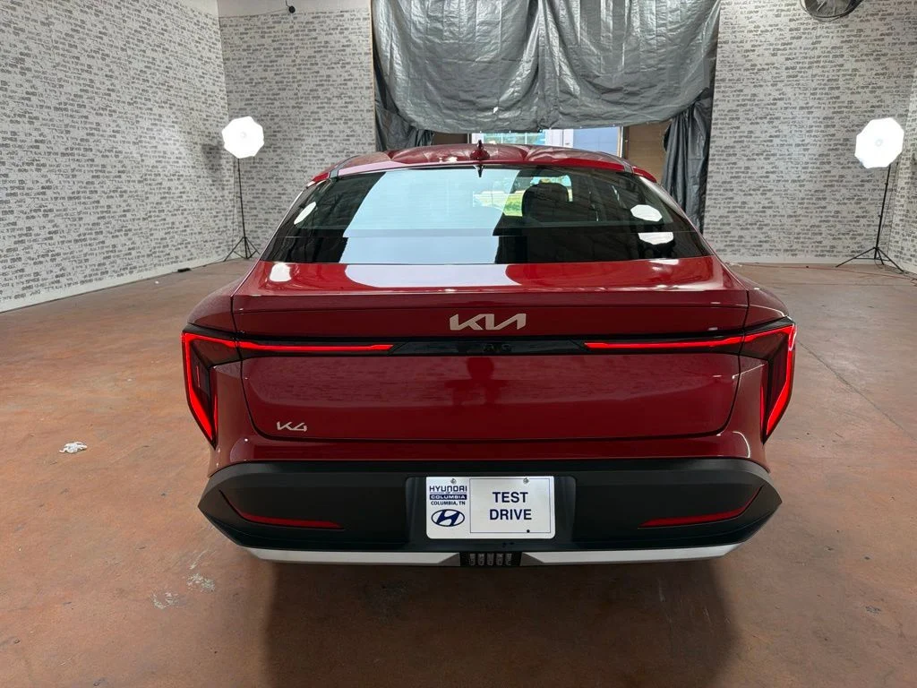Used 2025 Currant Red Kia LXS image 6