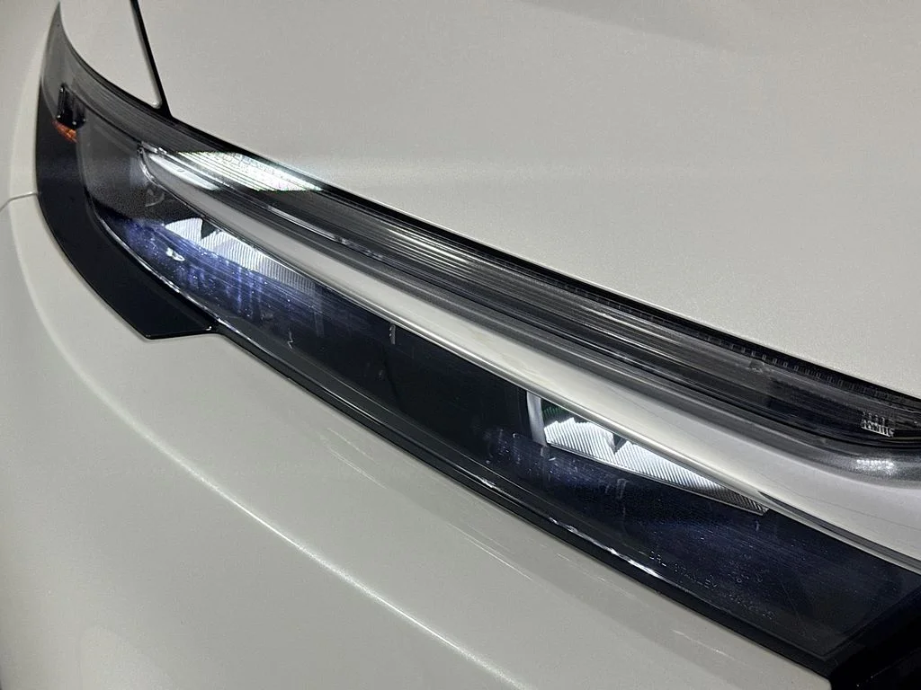 New 2026 Platinum White Pearl Honda EX image 11