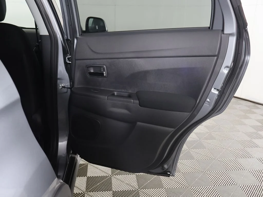 New 2026 Gray Mitsubishi 2.0 ES image 22