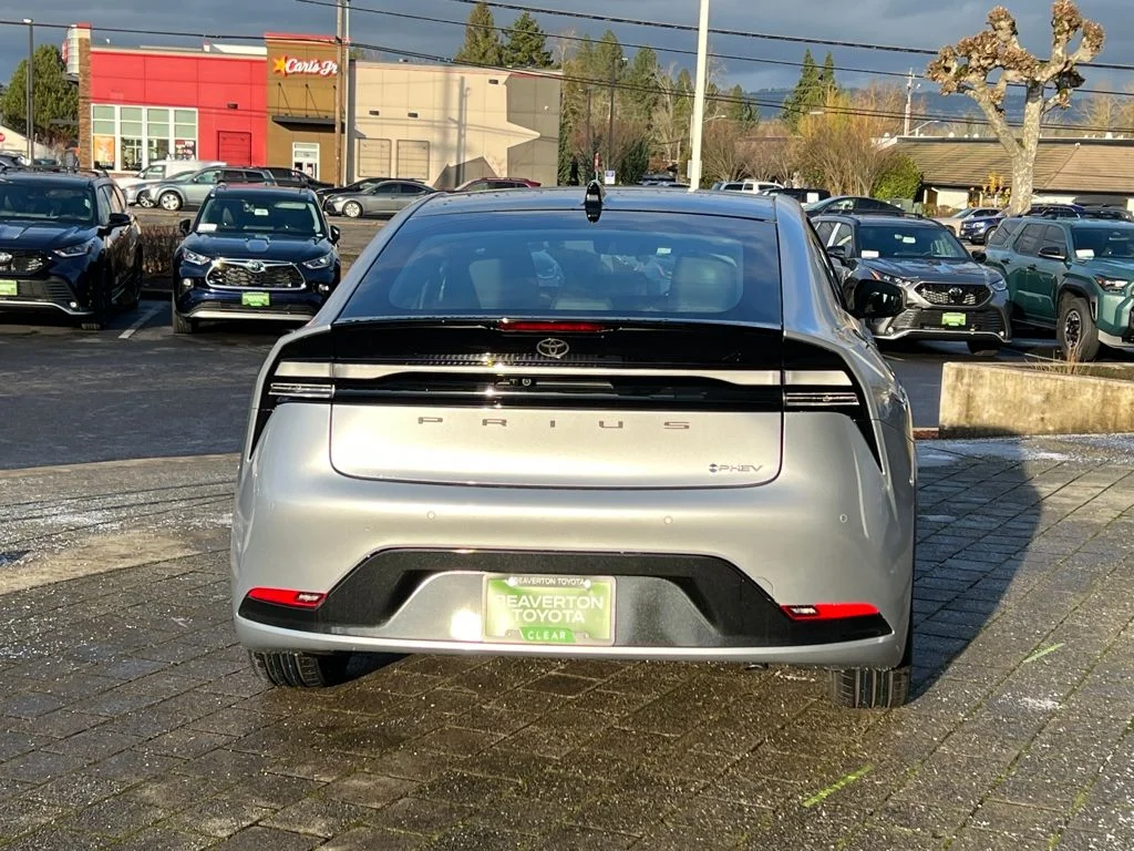 New 2026 Cutting Edge Toyota XSE Premium image 4