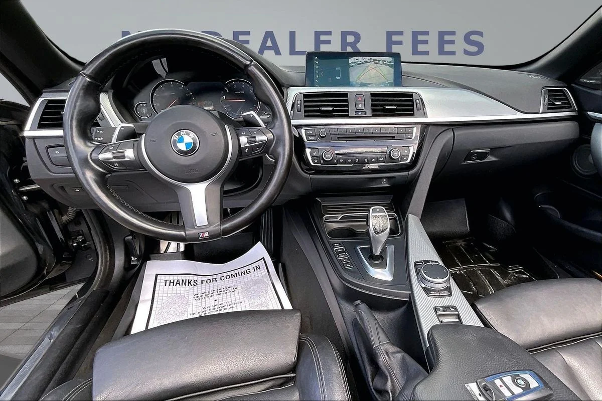 Used 2019 Black BMW xDrive image 7