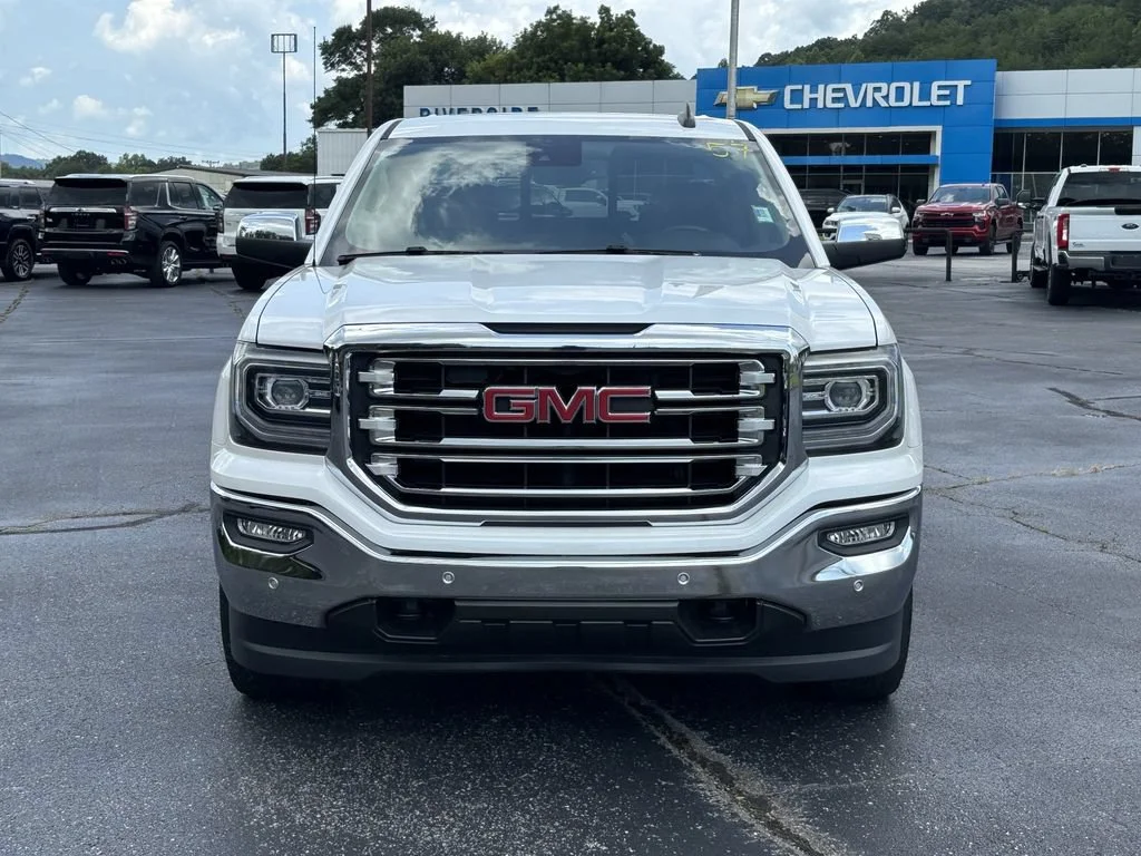Used 2017 WHITE FROST TRICOAT GMC SLT image 5