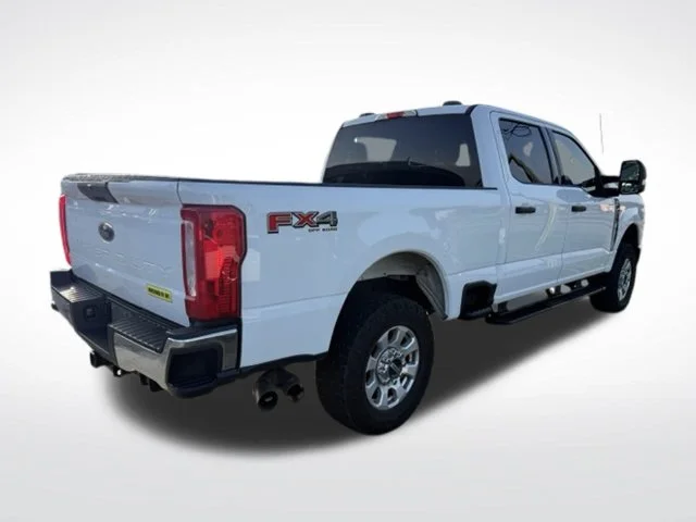 Used 2024 White Ford XLT image 11