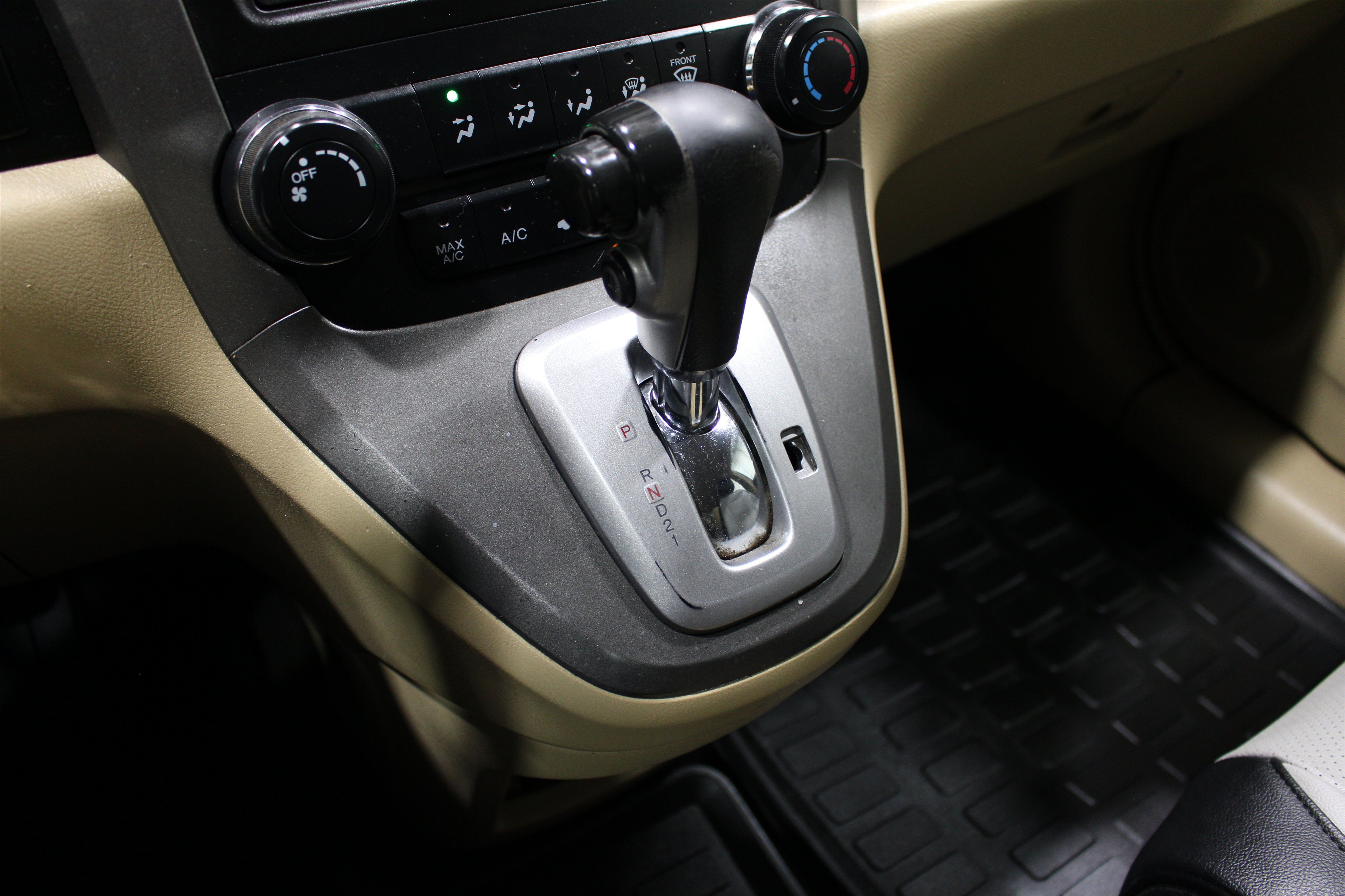 Used 2010  Honda LX image 15