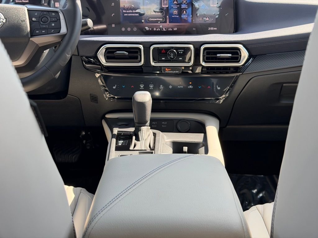 New 2026 Aspen White TriCoat Nissan SL image 23