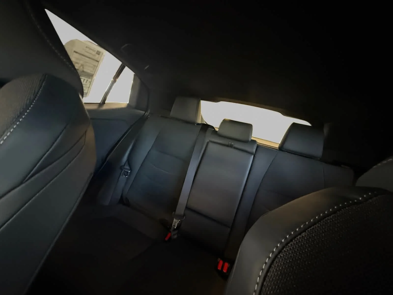 2026 Toyota C-HR SE - Photo 22