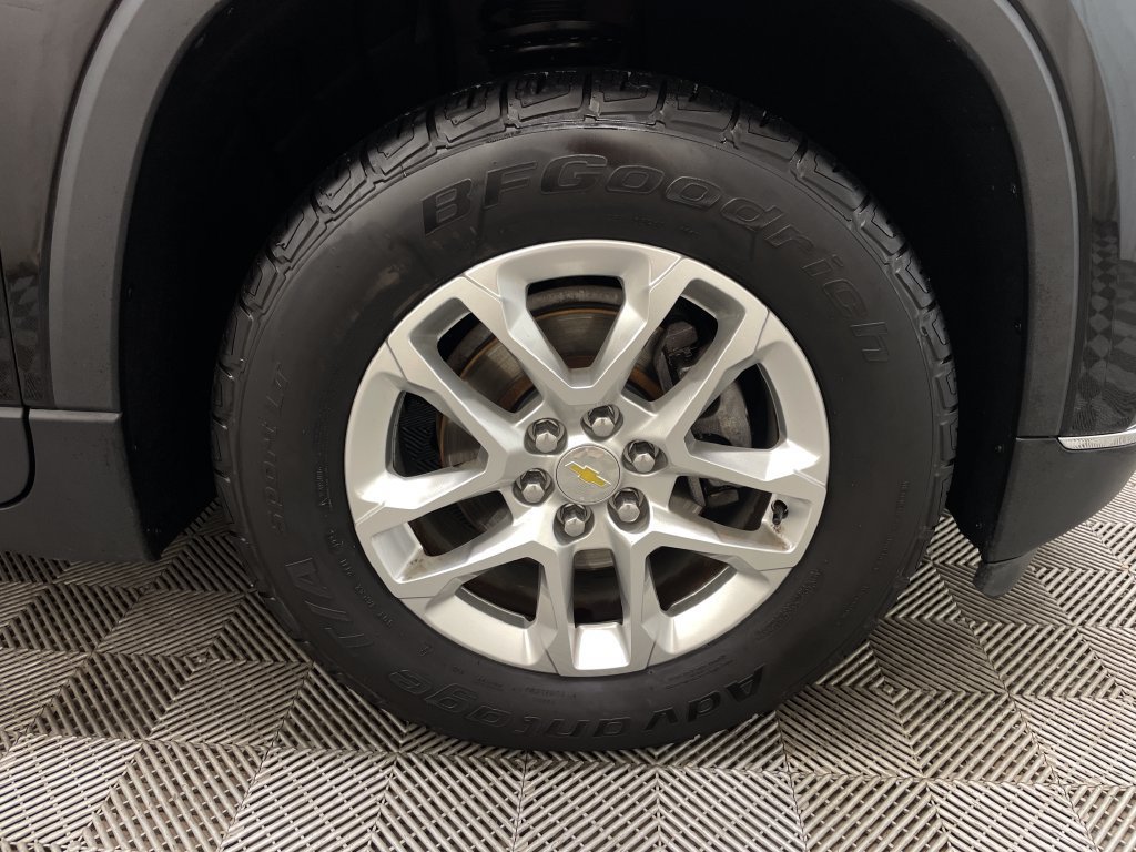 Certified Used 2019 MOSAIC BLACK METALLIC Chevrolet LT Cloth image 54