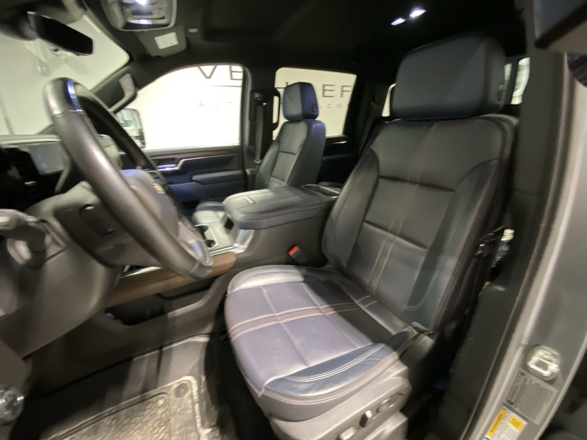 2024 Chevrolet Silverado 2500HD High Country - Photo 18