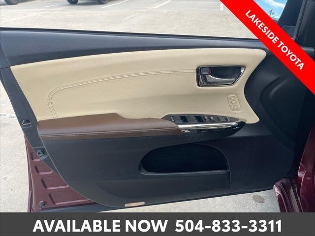 Certified Used 2016 OOH LA LA ROUGE MICA Toyota  image 24