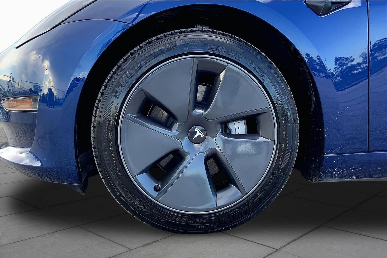Used 2021 Deep Blue Metallic Tesla Standard Range Plus image 10