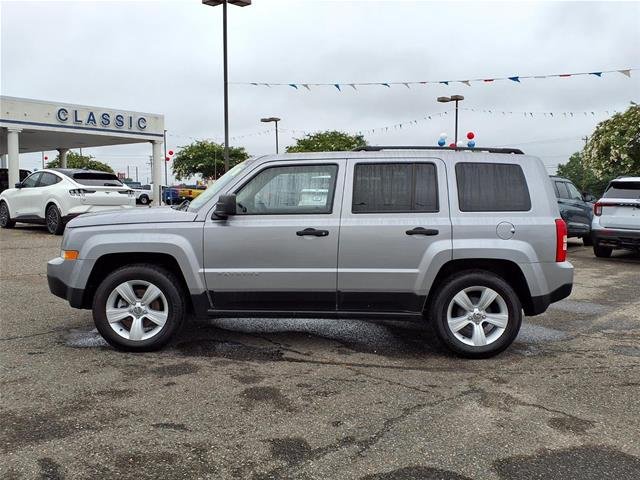 Used 2016 Billet Silver Metallic Jeep  image 3