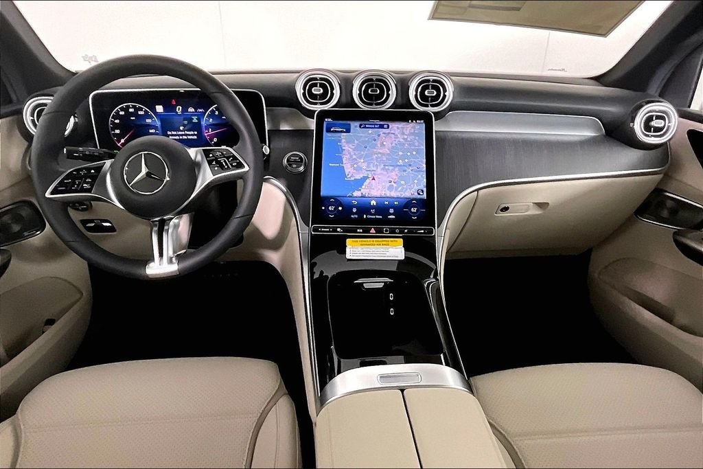 New 2026 Black Mercedes-Benz GLC 300 image 5