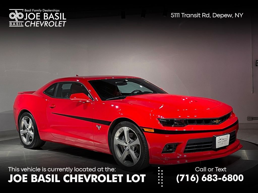 Used 2015 Red Chevrolet SS image 1