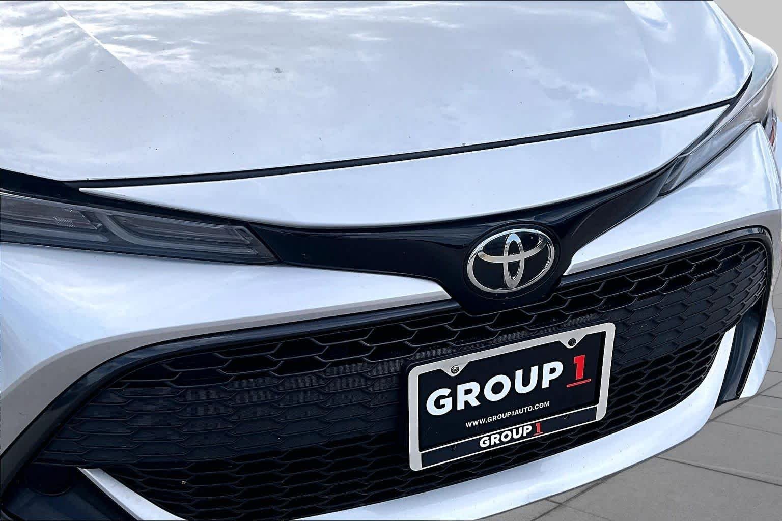 Used 2022 Classic Silver Metallic Toyota SE image 30